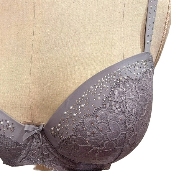 New Victoria’s Secret Dream Angels Rhinestone Pearl Demi Gray Bra Size 32DD - Picture 8 of 12